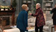 Tracy and Ronnie battle it out on General Hospital | Image: ABC